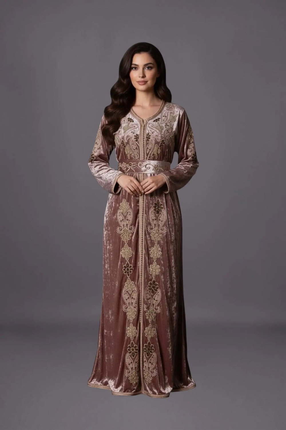 Velvet kaftan in dusty pink