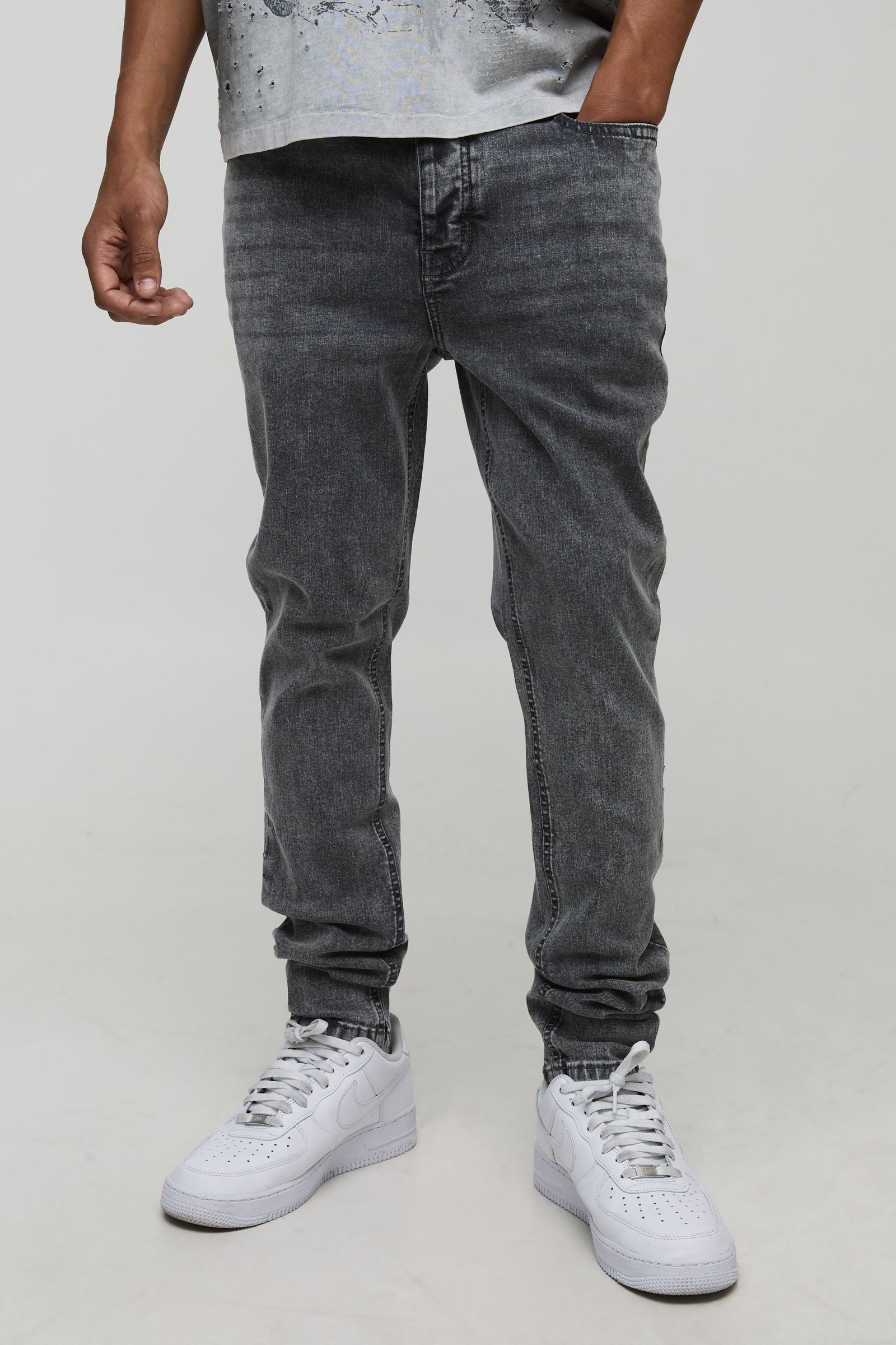 Jeans à coupe skinny stretch délavés
