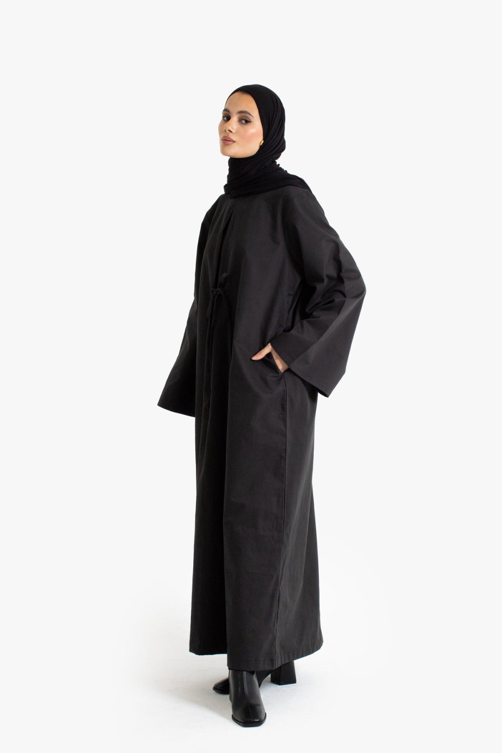 Tie-front cotton twill abaya - Black