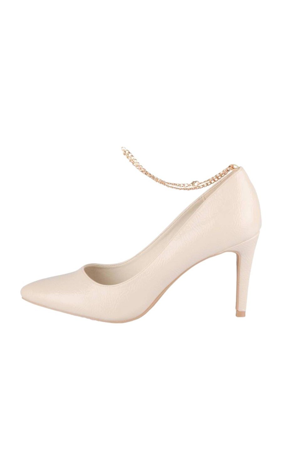 Beige pointed pumps with ankle chain