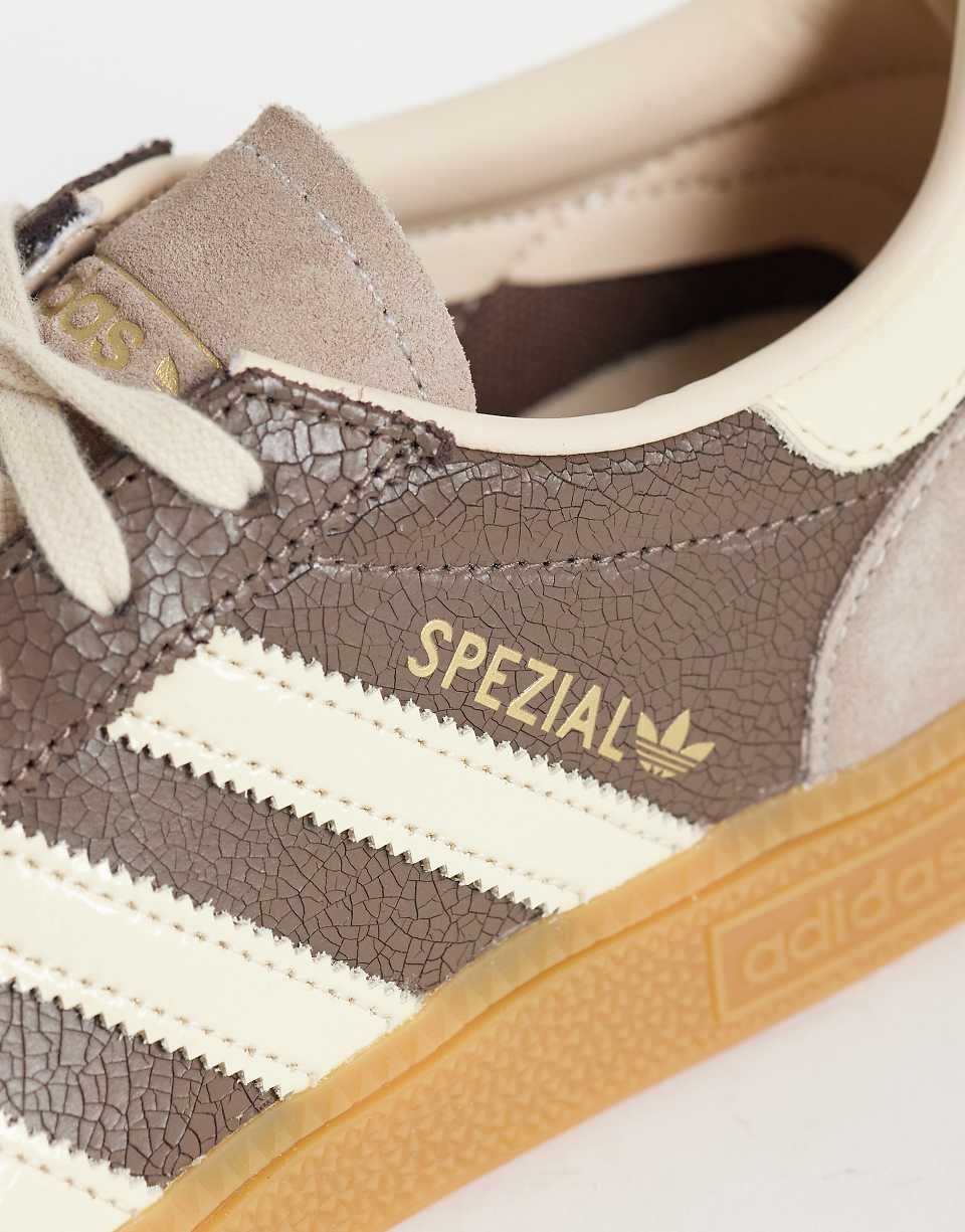 حذاء رياضي Handball Spezial باللون البني
