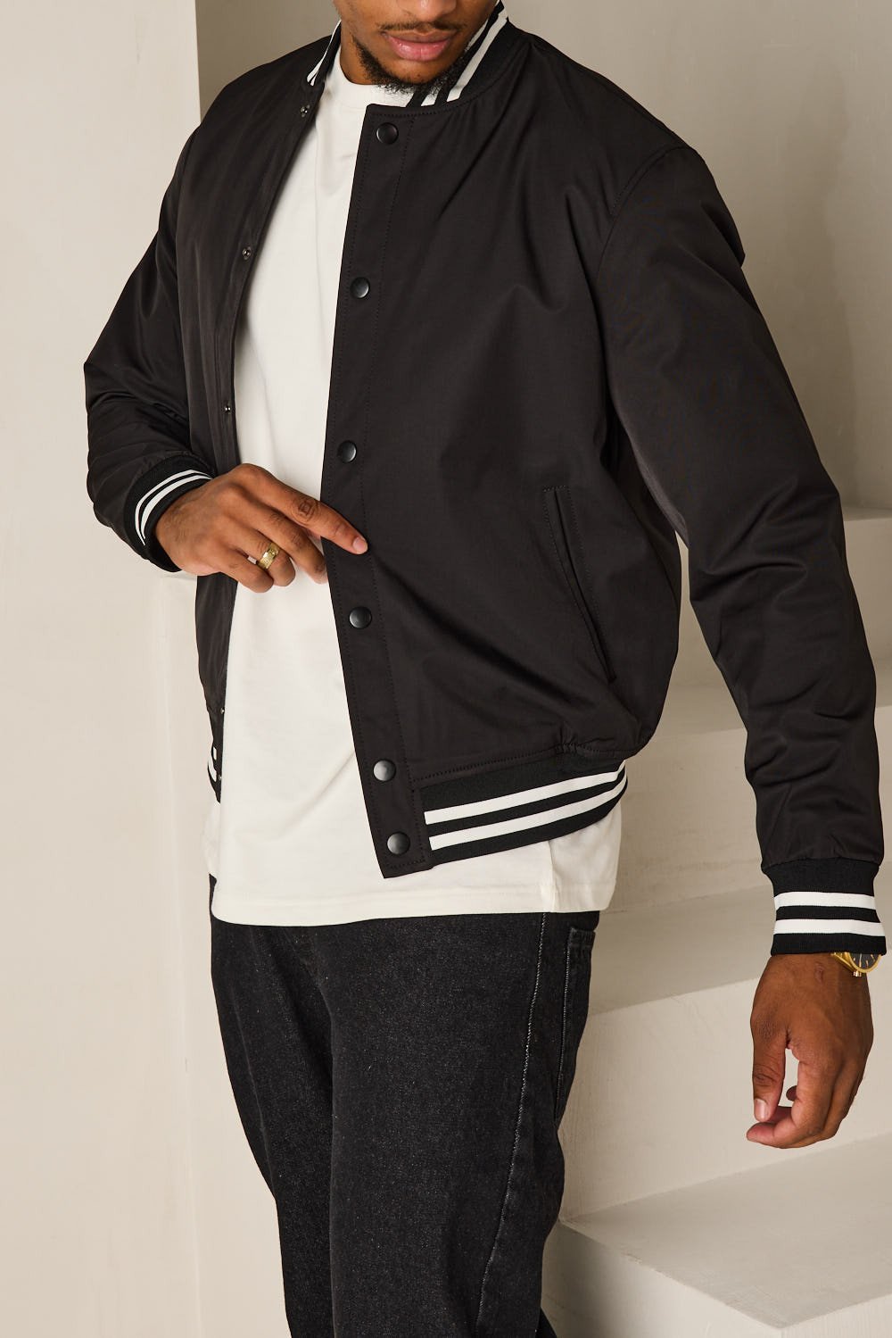 Bomber ample à boutons noir