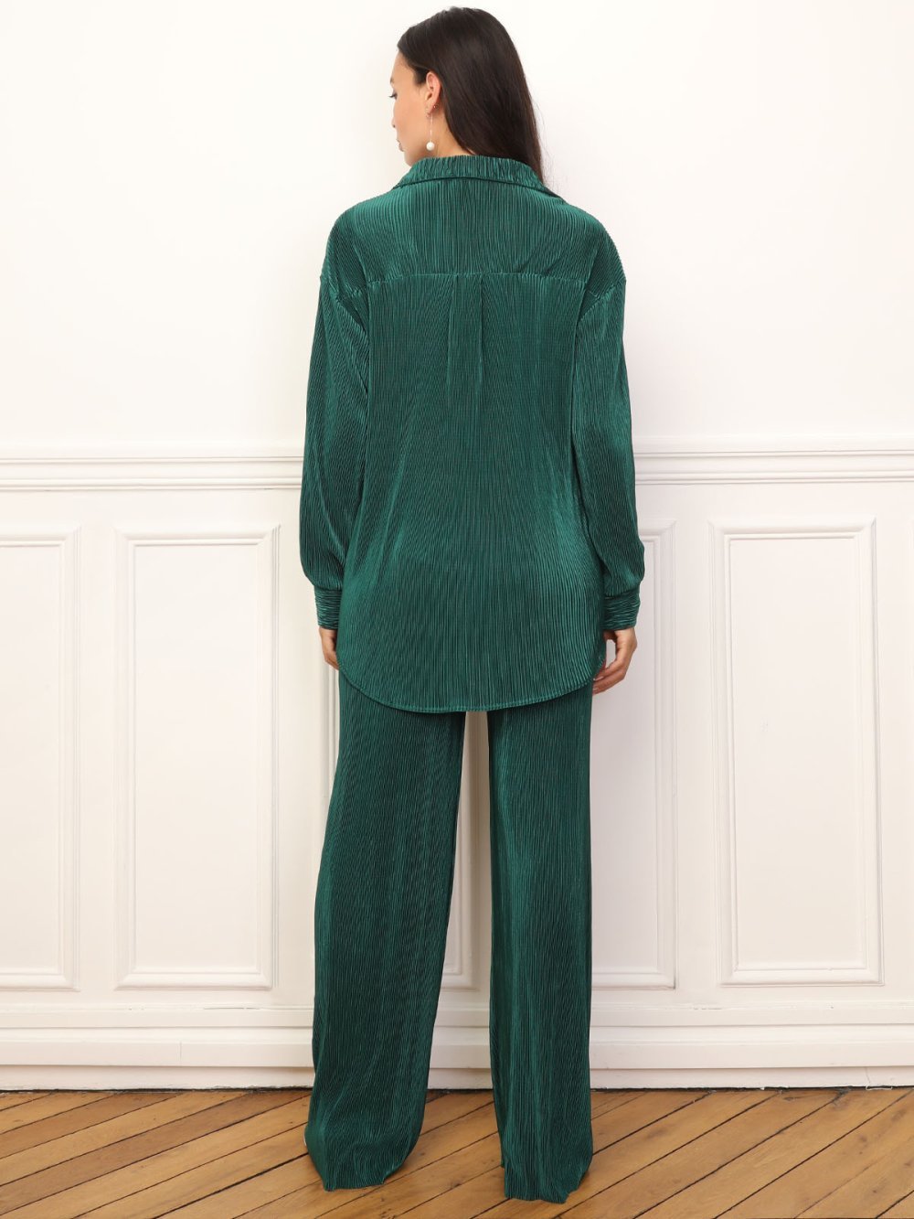 Ensemble chemise et pantalon plissés vert foncé