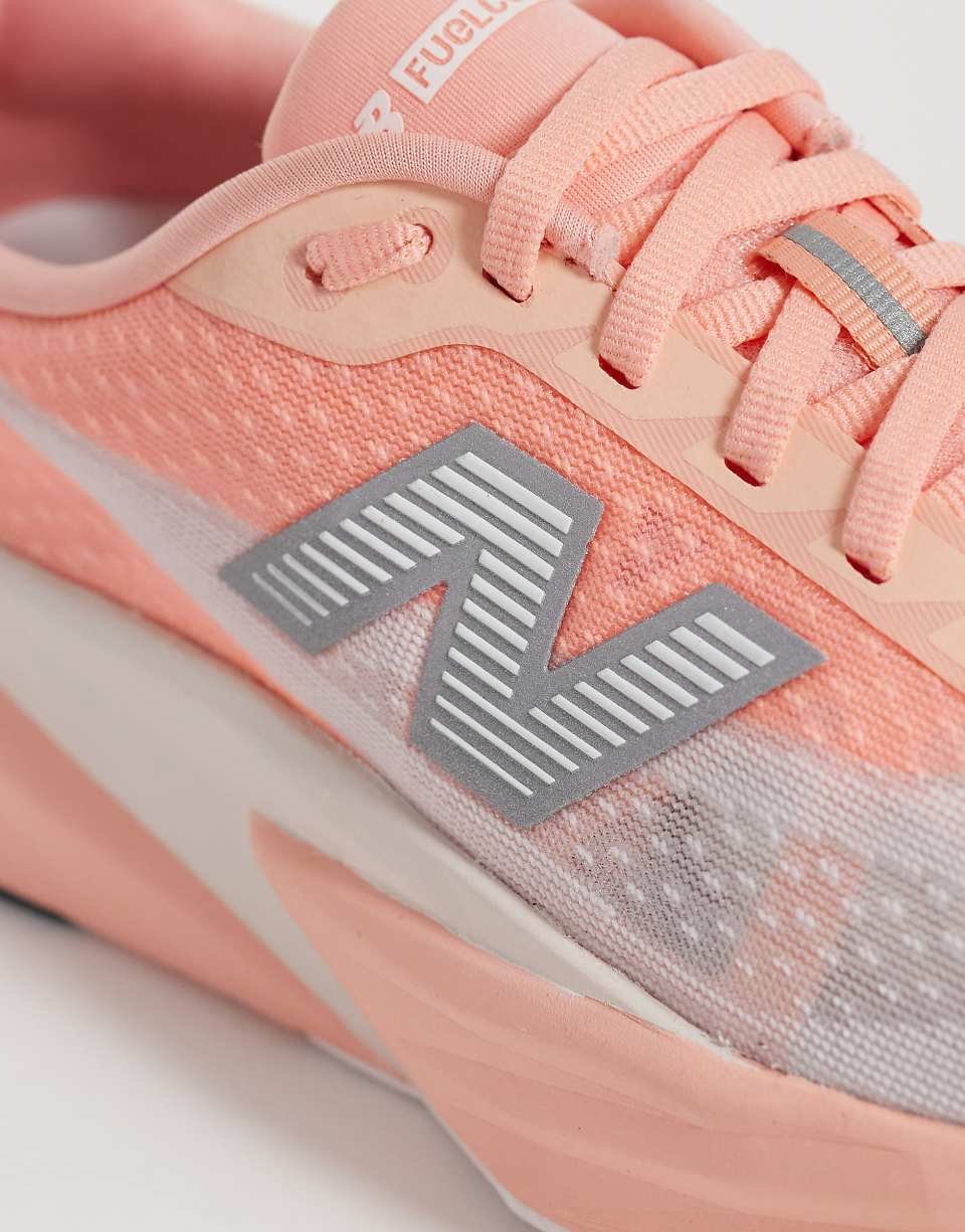 FuelCell Rebel v5 running trainers - Peach