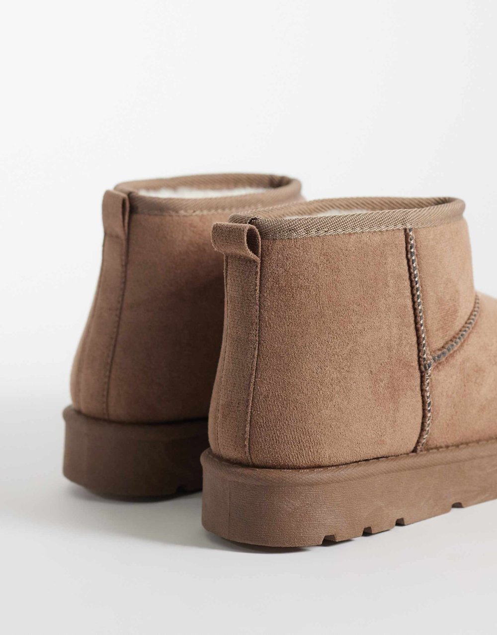 Bottines Chelsea m7chyin b la fourrure qahwi fate7