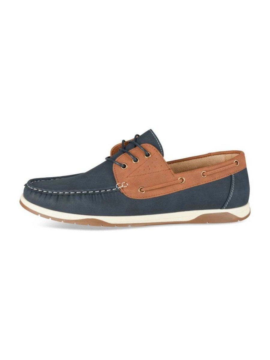 Two-tone boat shoes, 3 eyelets