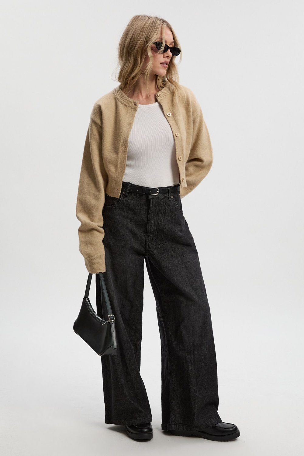 Washed black flared jeans - Petite