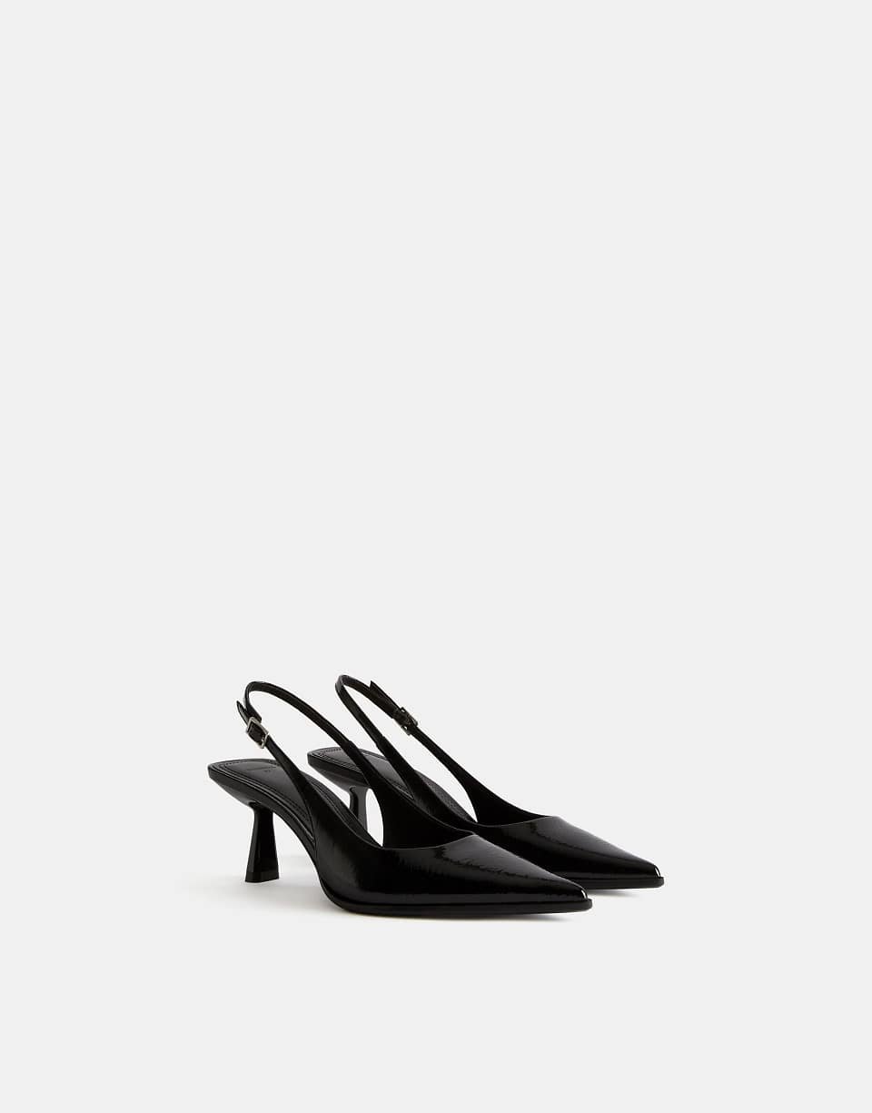 Slingback low-heel pumps in black
