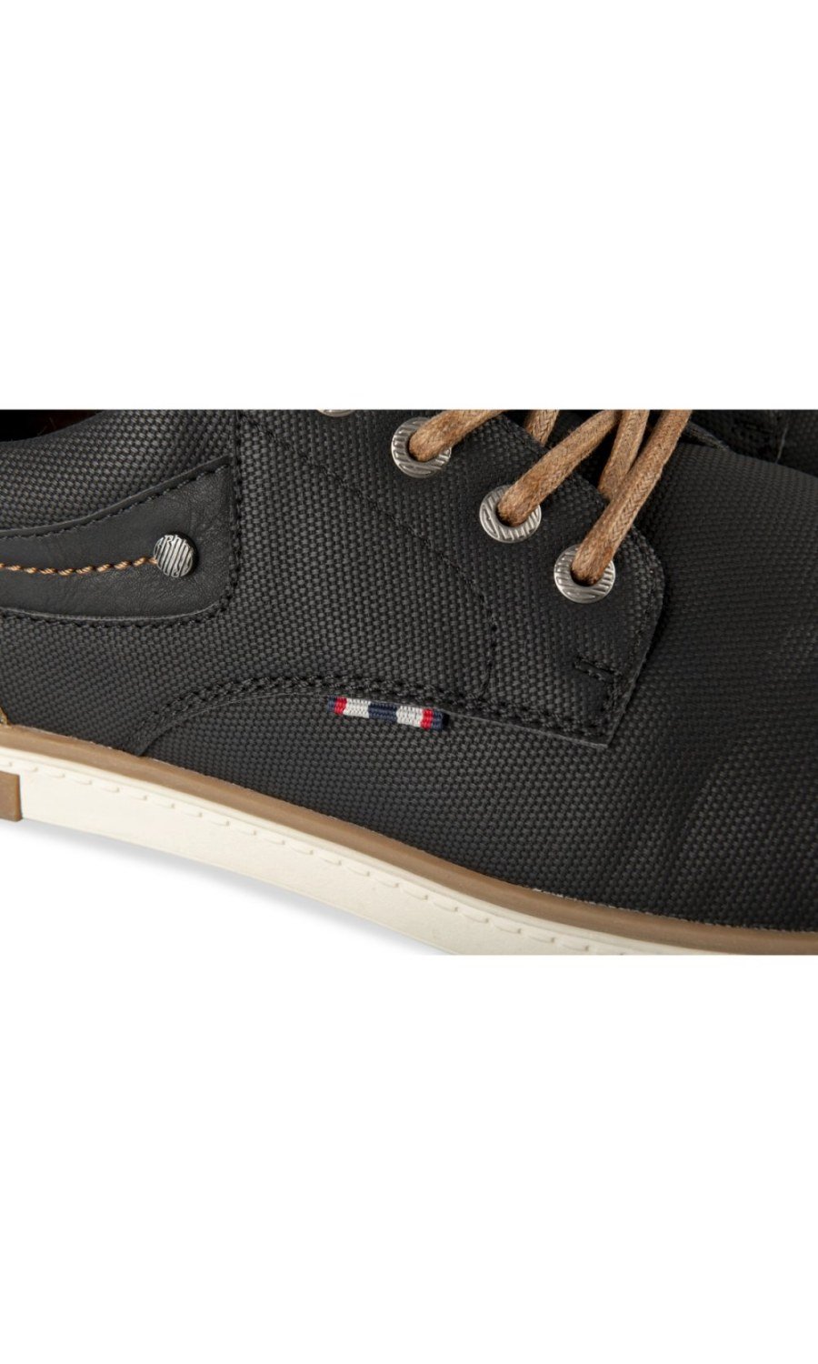 Black casual derbies, cognac heel