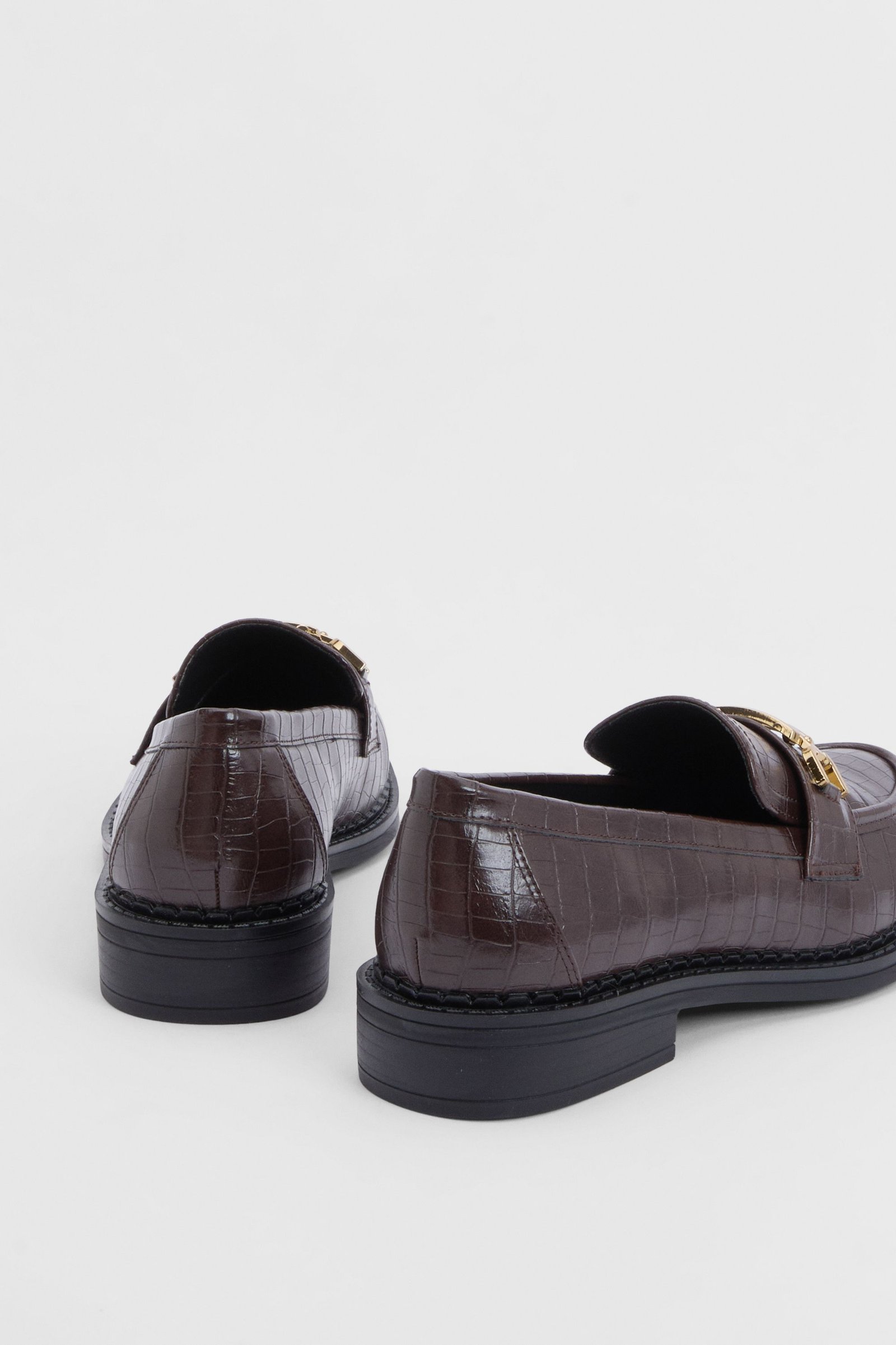 Croc-effect chain loafers - Wide fit