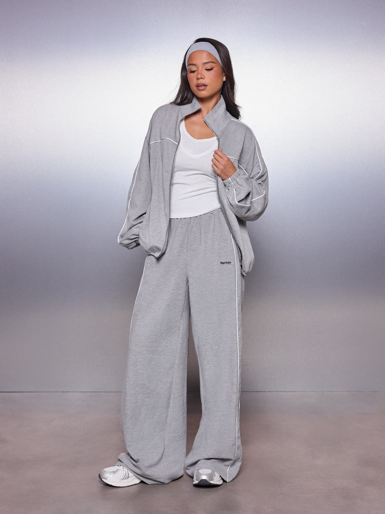 Pantalon large avec passepoil contrastant