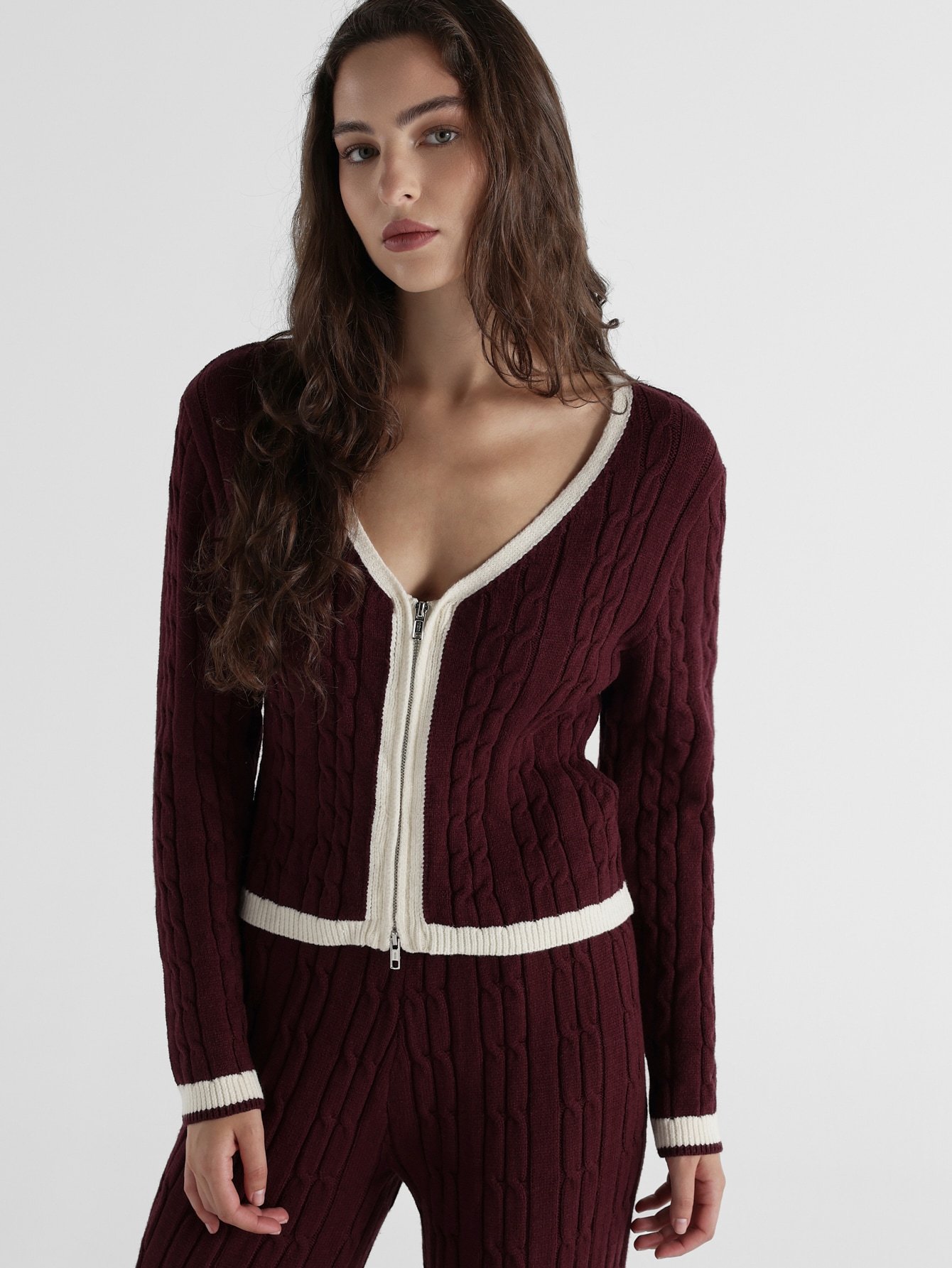 Cardigan qsir b zip f tricot torsadé