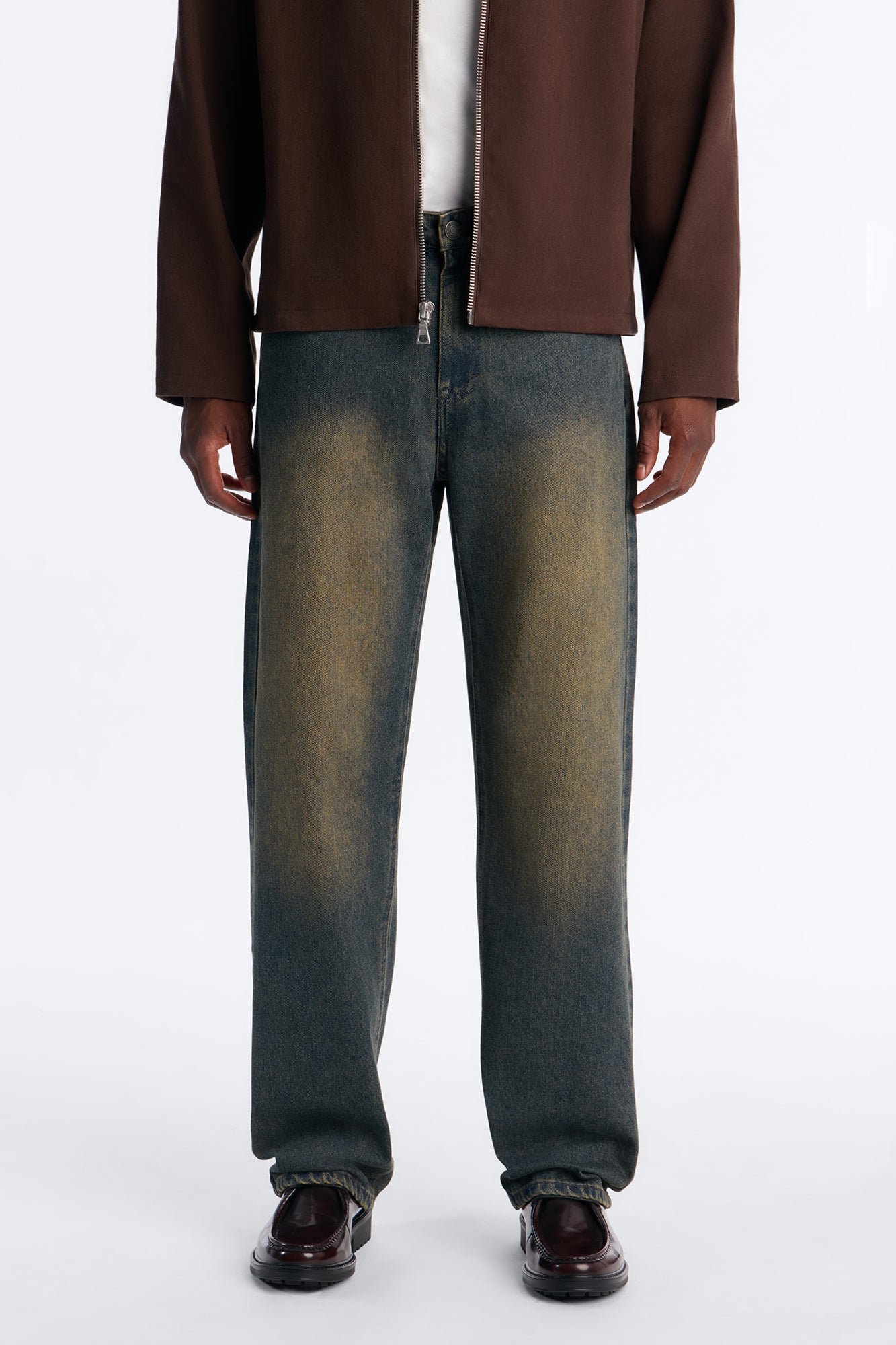 Straight rigid jean