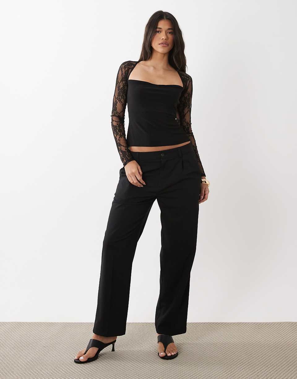 Lace top with sweetheart neckline - Black