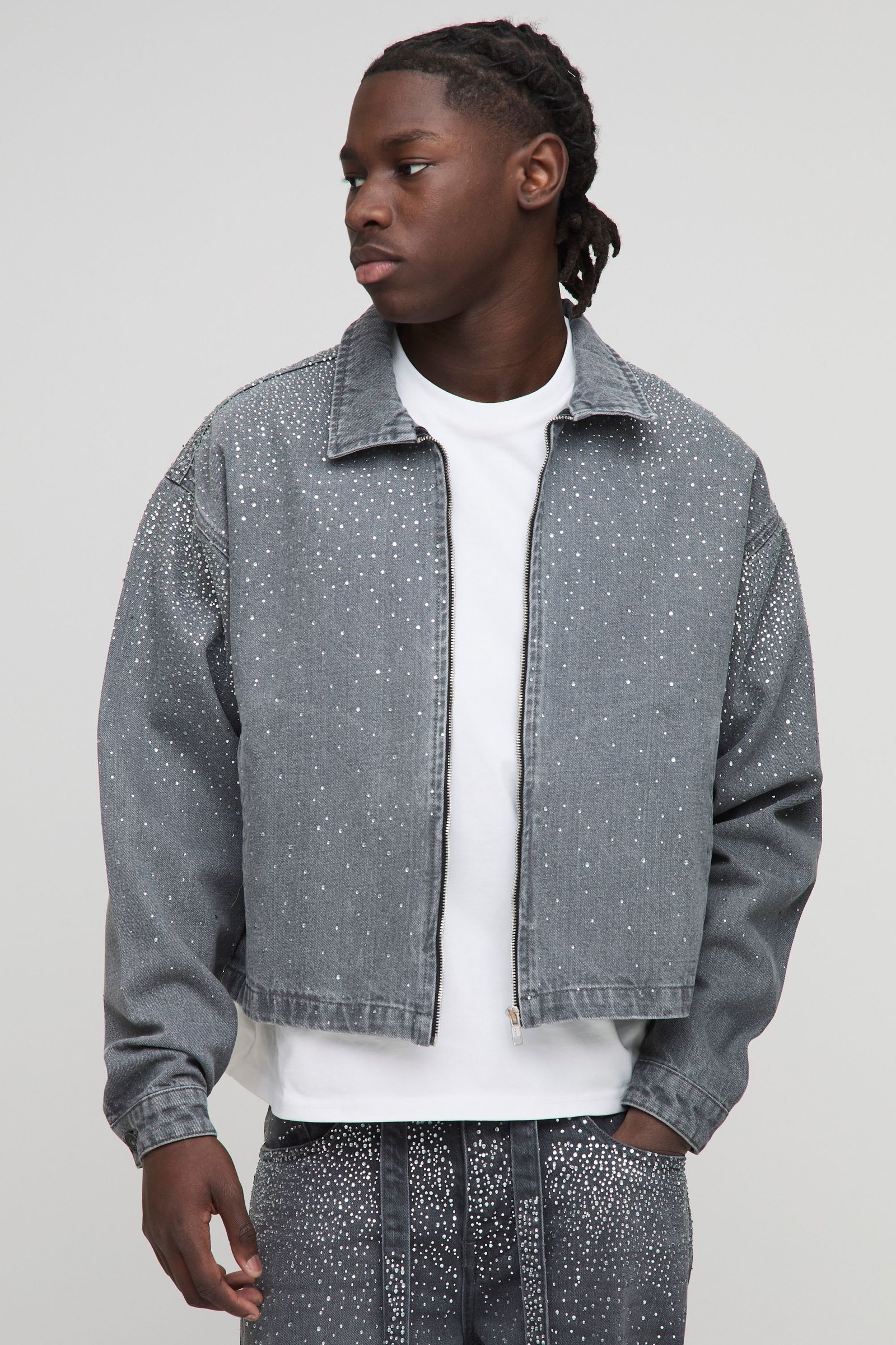 Veste en denim boxy ornée de strass