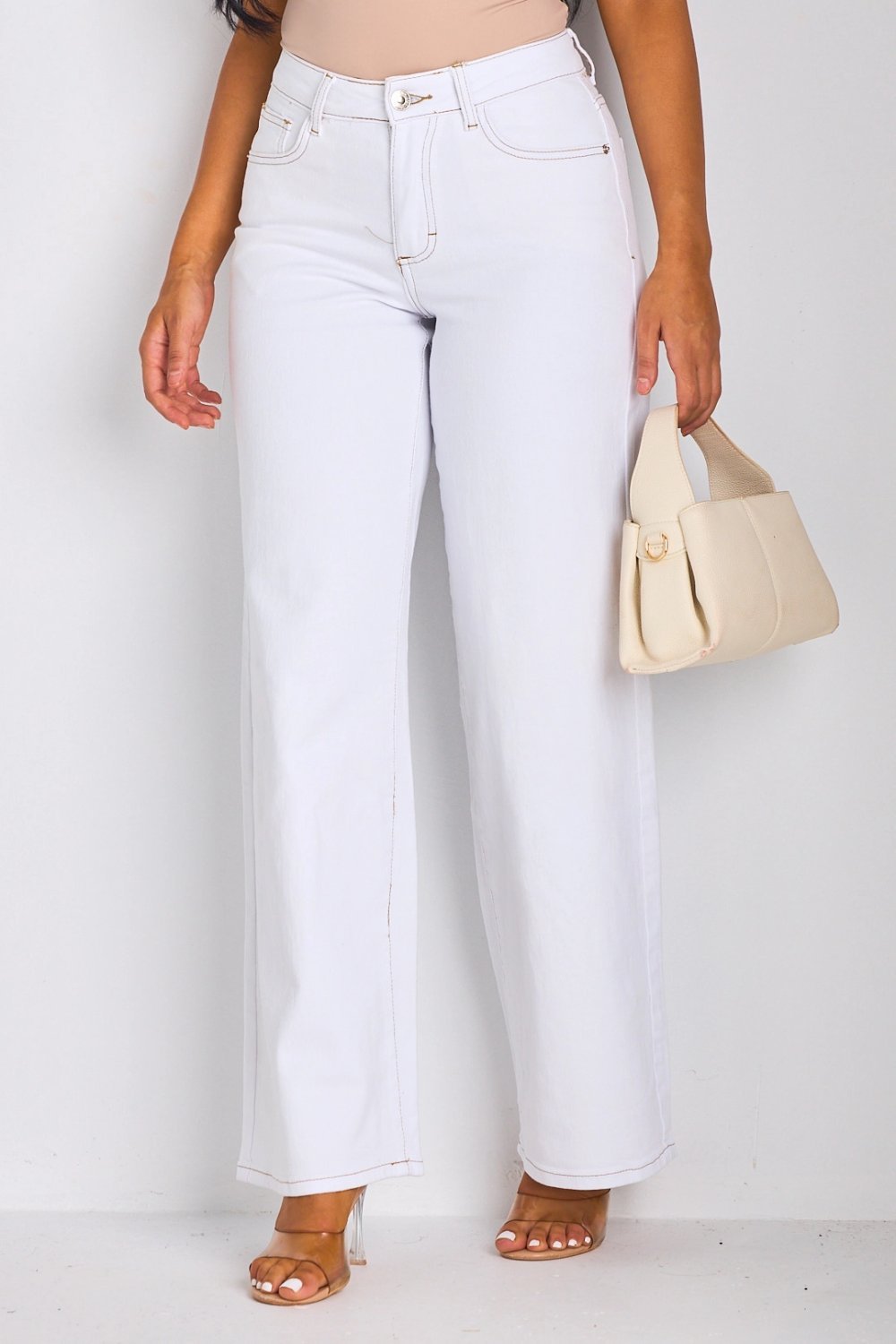 Jean long blanc à coutures beiges