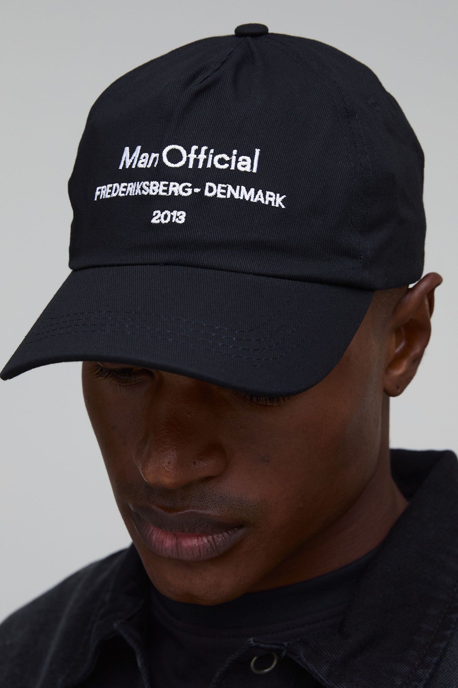 Casquette 5 panneaux avec logo brodé