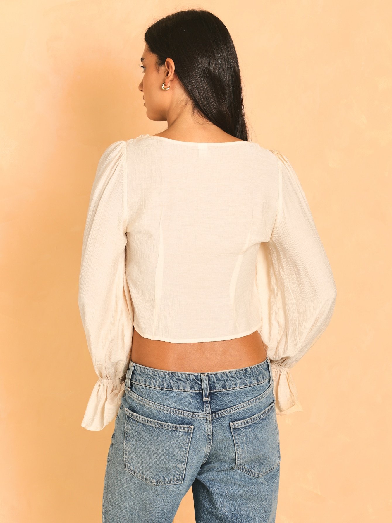 Blouse à manches bouffantes avec bordure en dentelle