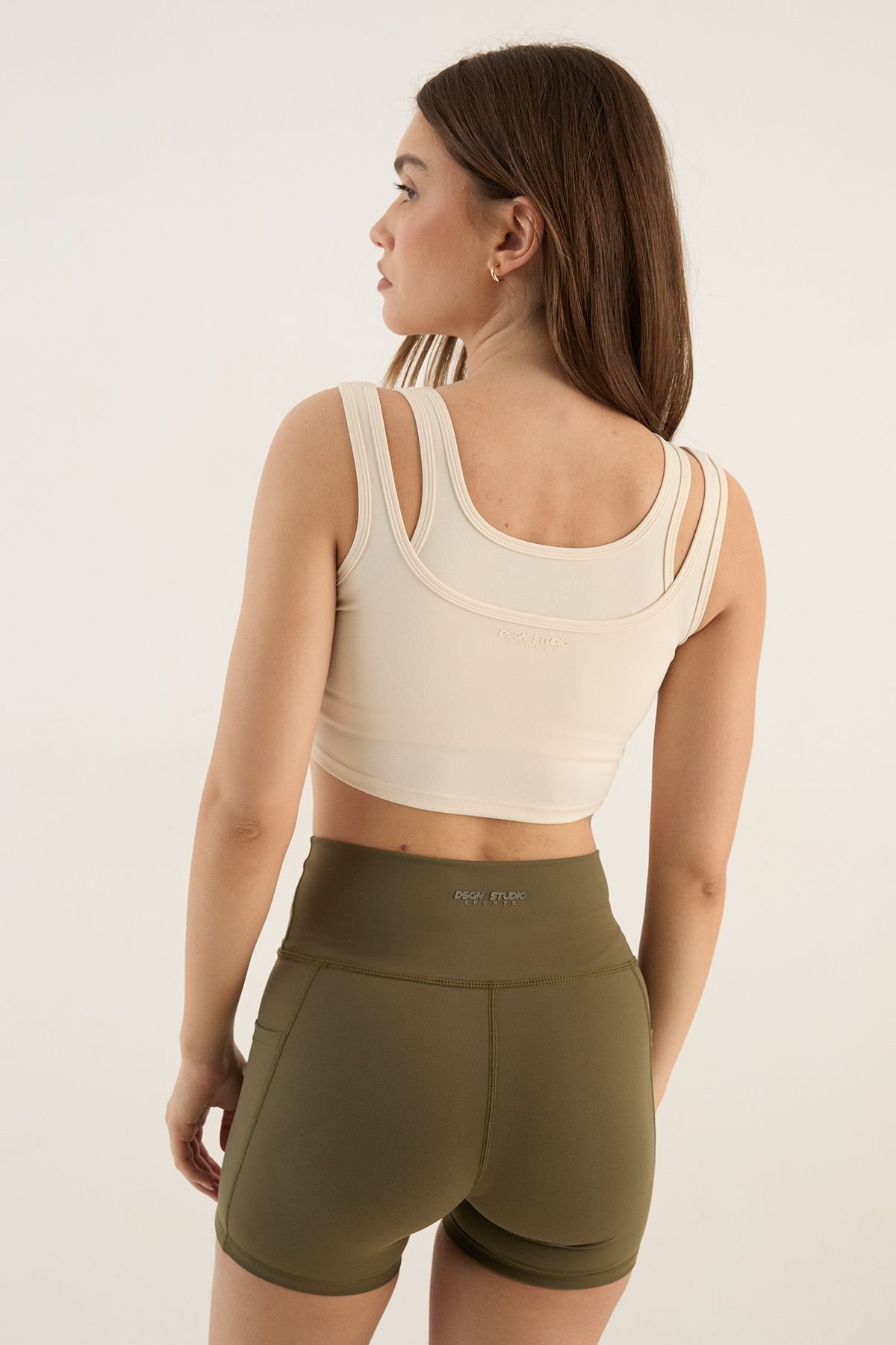 Short cycliste sculptant à poche