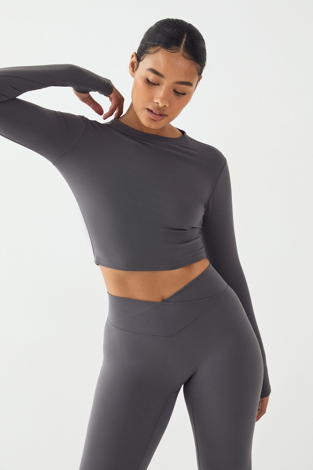 Sculpting long sleeve sports top