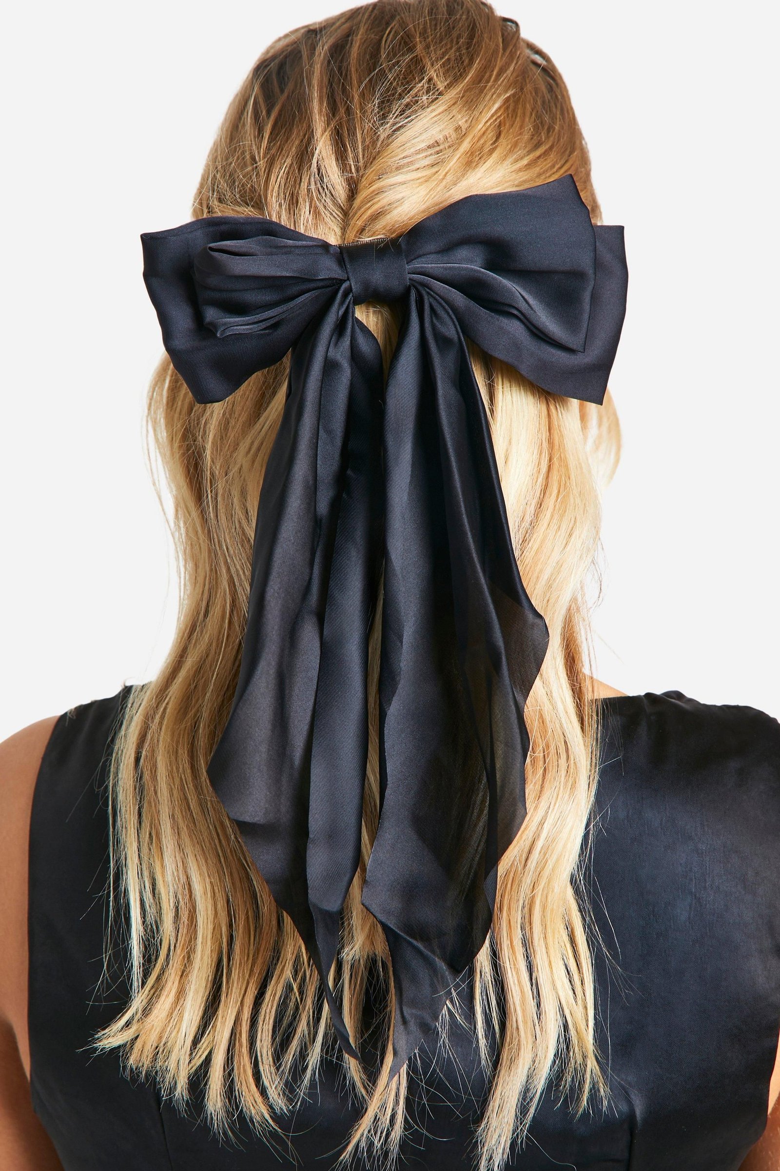 Barrette large en satin à nœud
