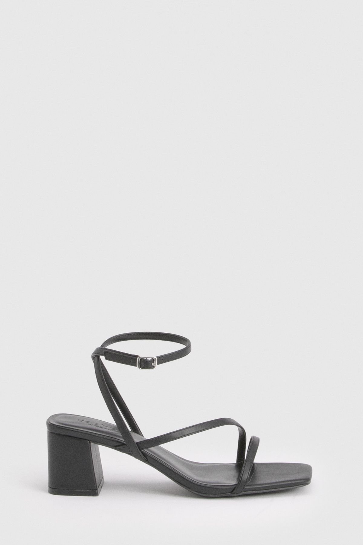 Asymmetric low heel pumps - Wide fit