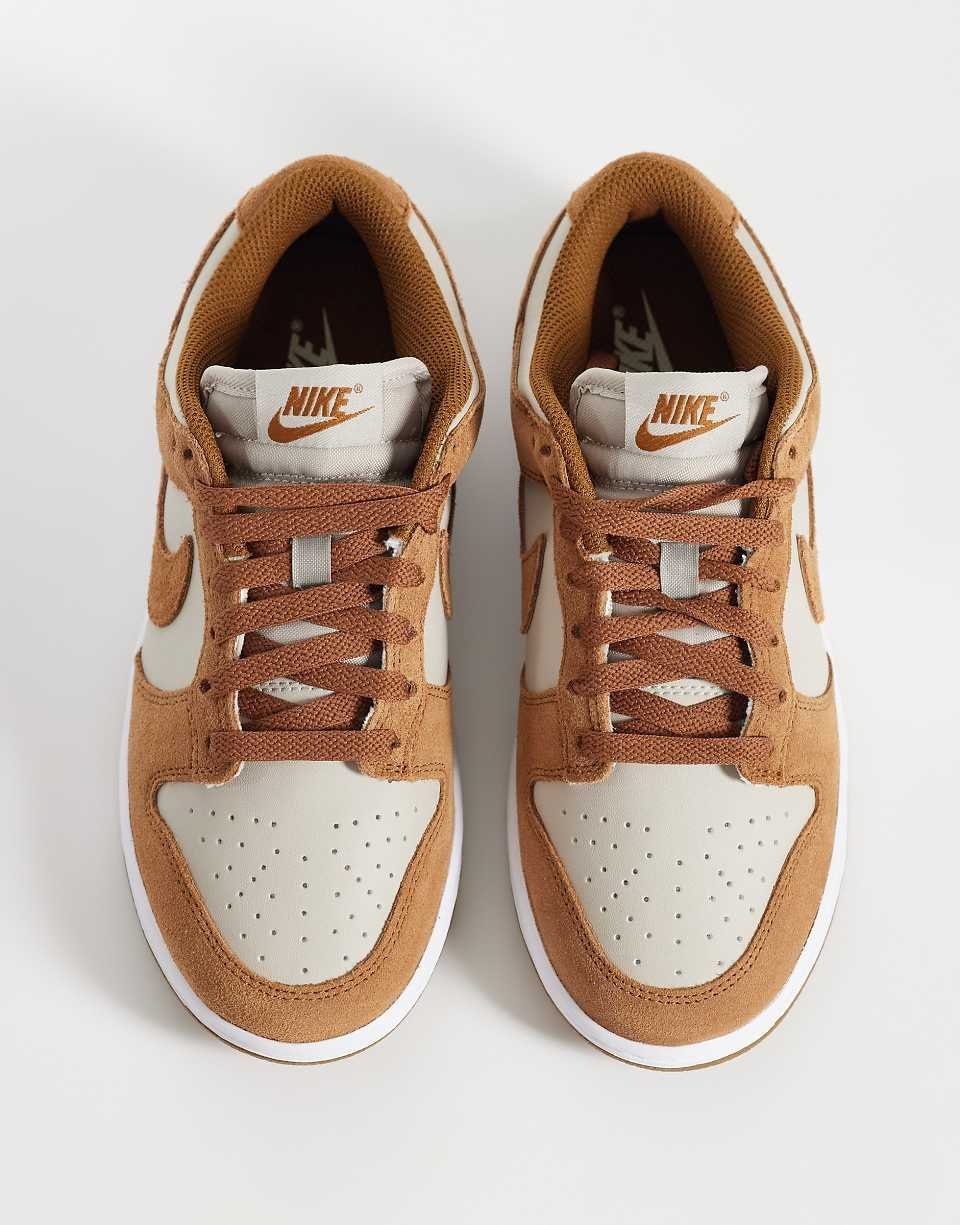 حذاء رياضي Dunk Low باللون البني