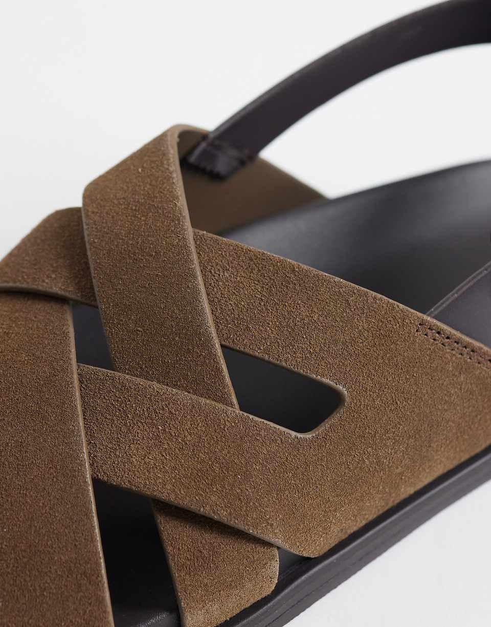 Sandales en cuir véritable avec brides croisées - Marron