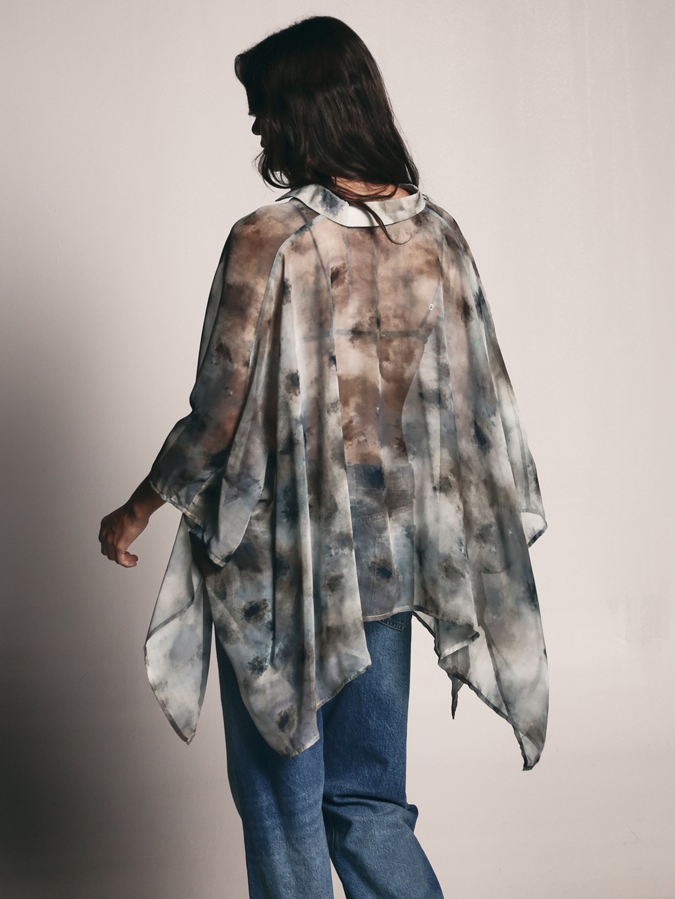 Blouse oversize en mousseline de soie transparente