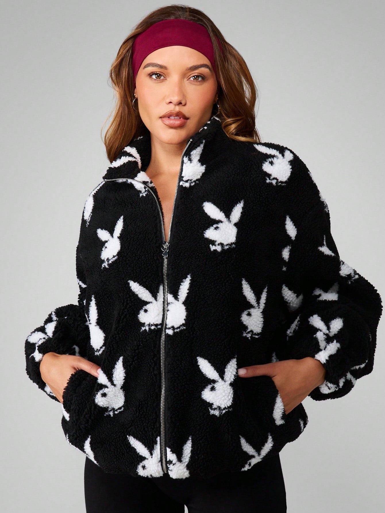 Oversize zip-up coat with rabbit print