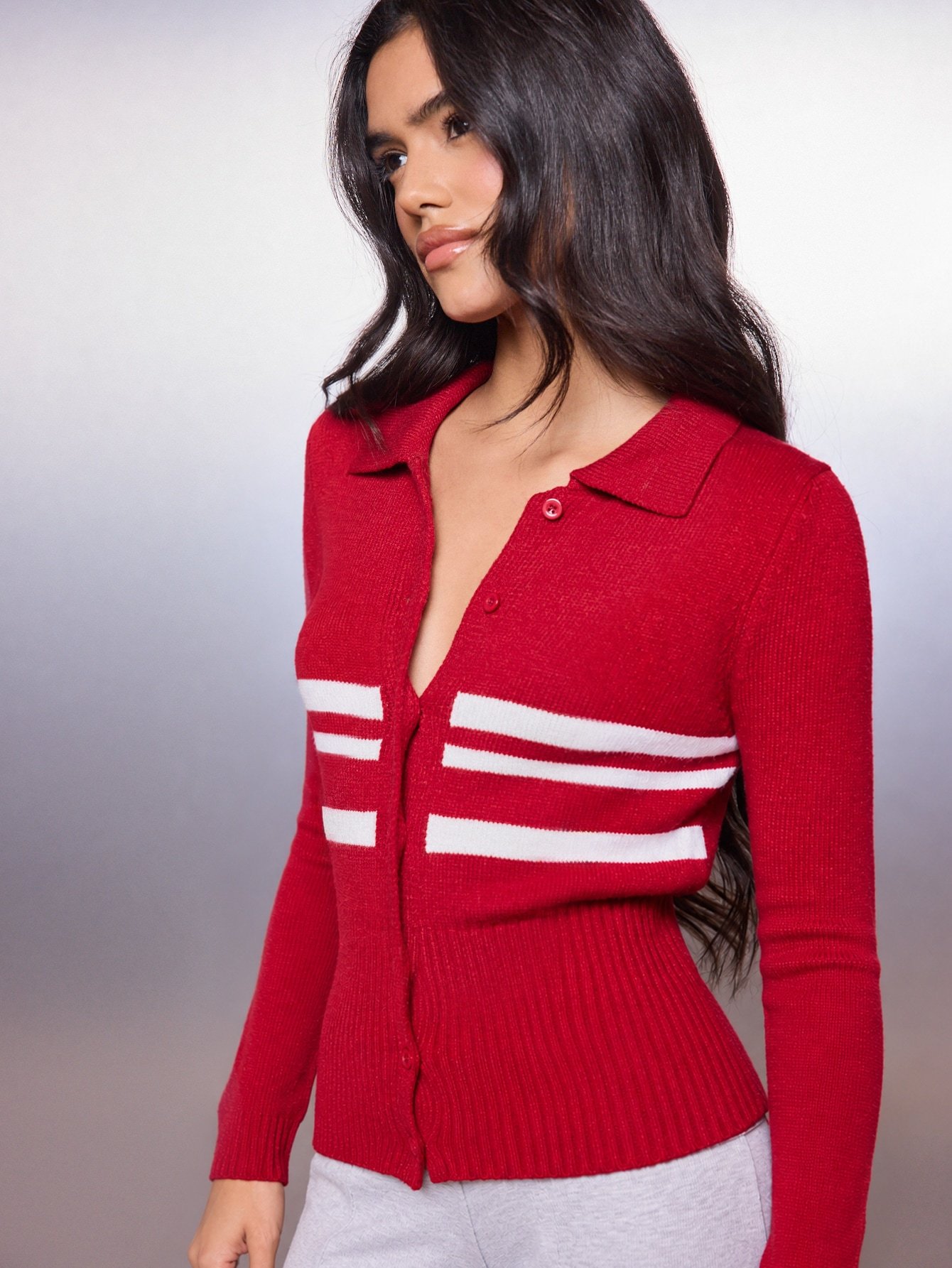 Cardigan en maille côtelée avec col et détails