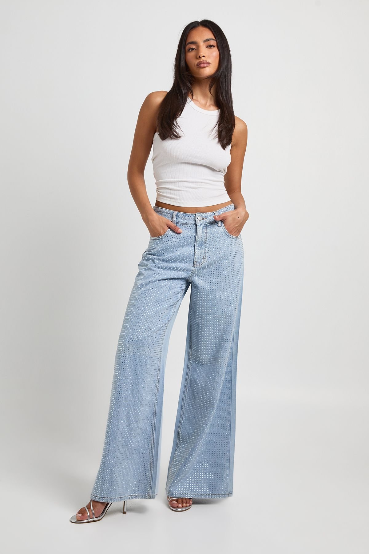Jean large taille haute embelli de strass