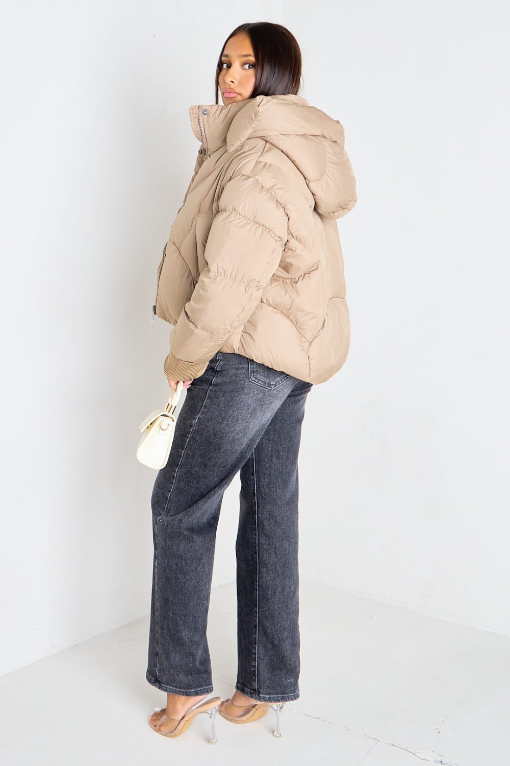 Camel short quilted hooded puffer jacket