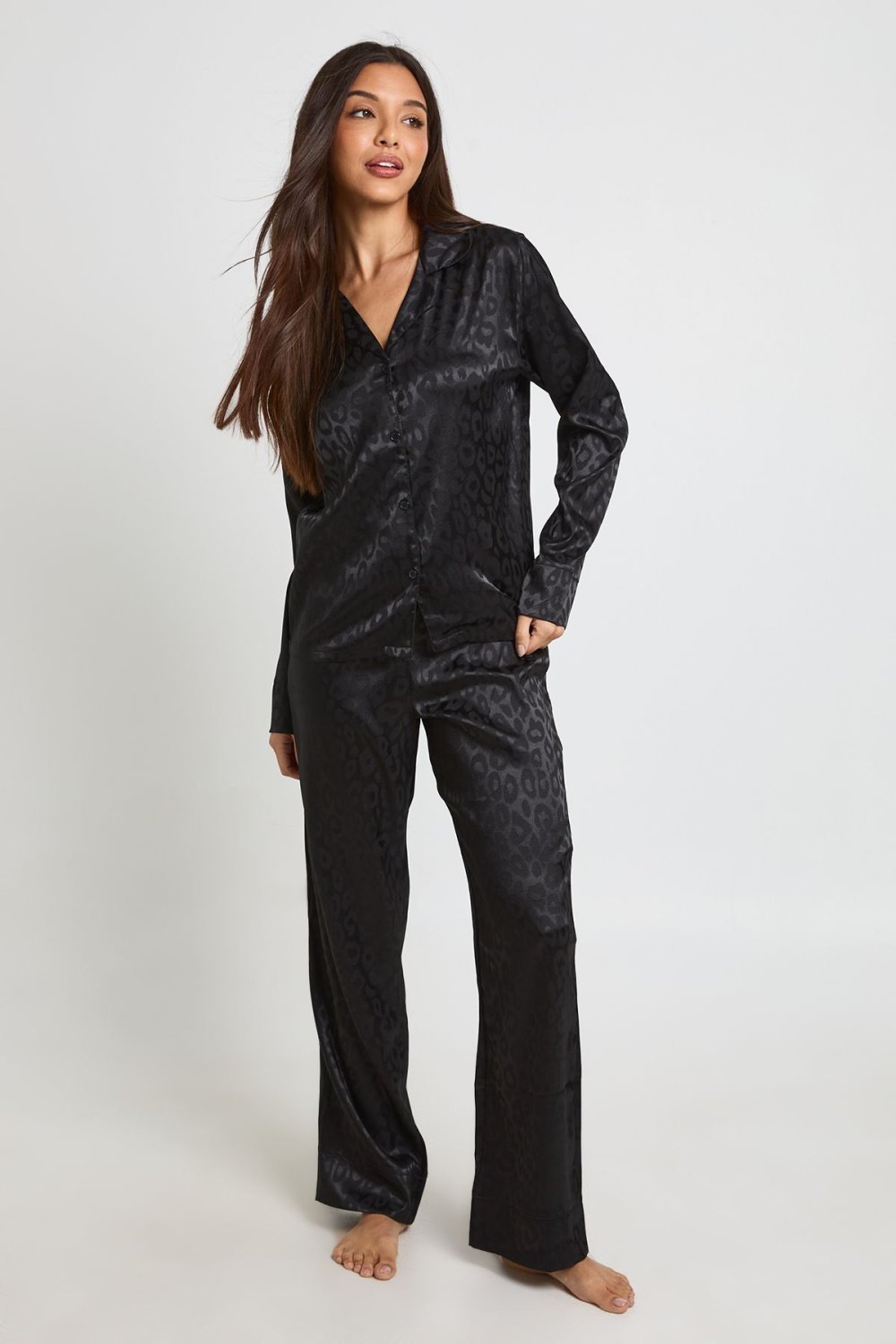 Pyjama chemise w sarwal f satin jacquard