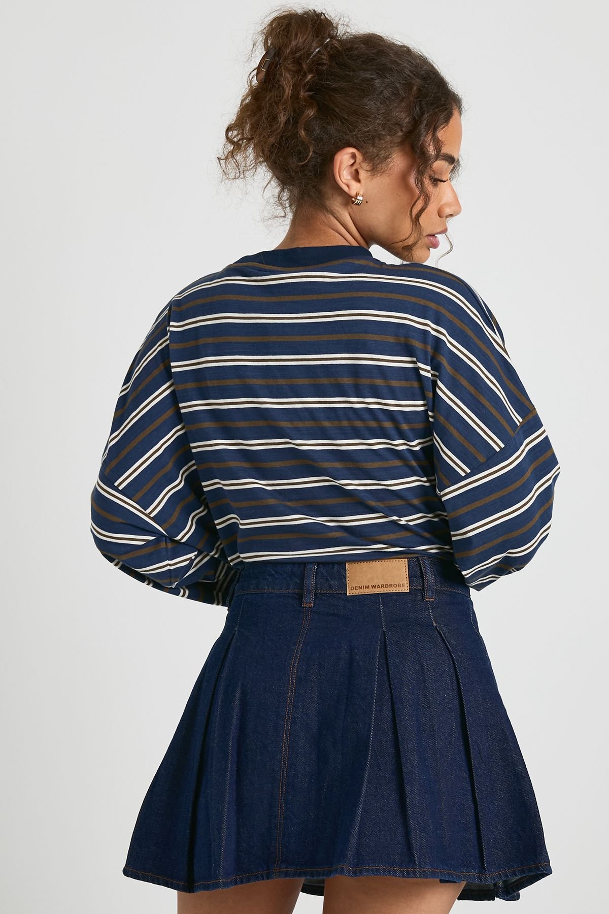 Pleated denim skirt