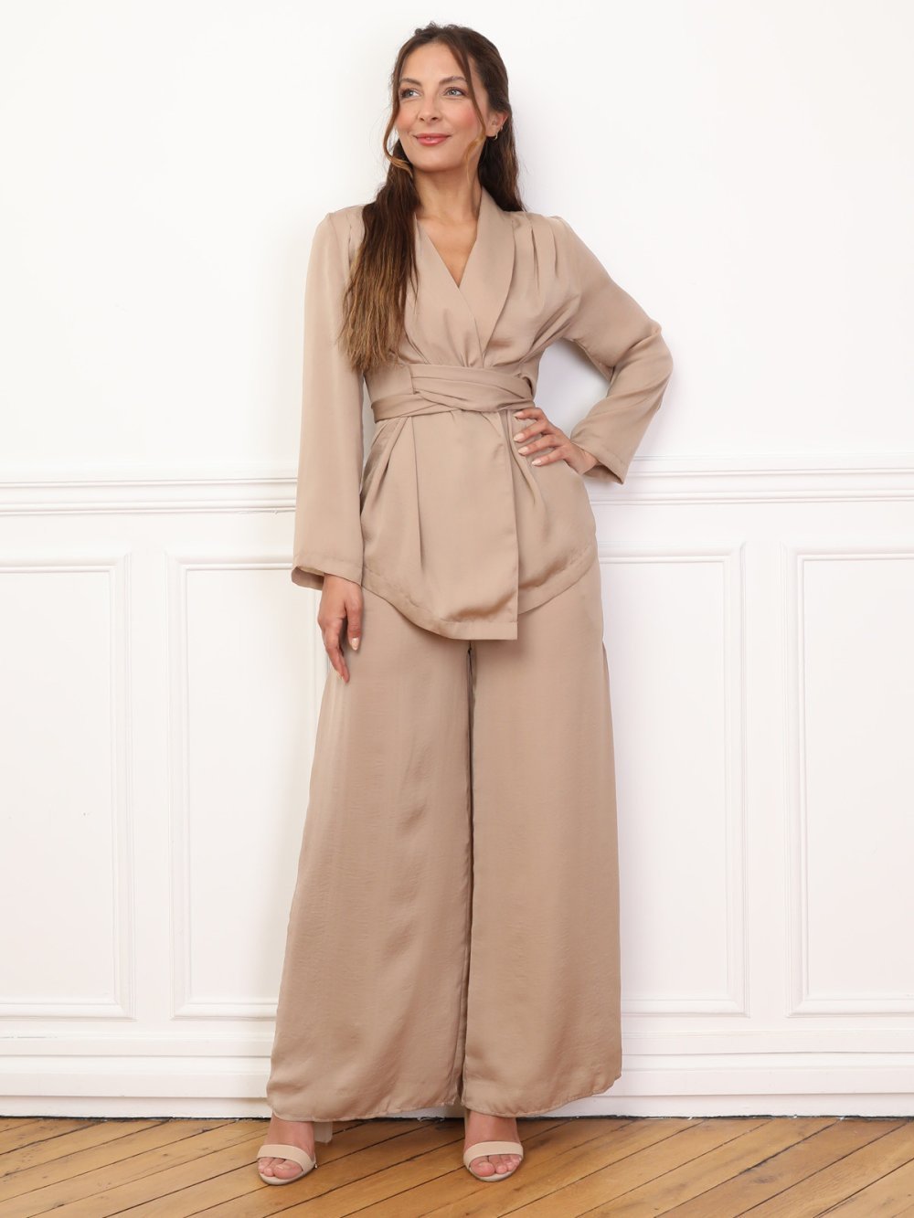 Ensemble kimono et pantalon texturés taupe