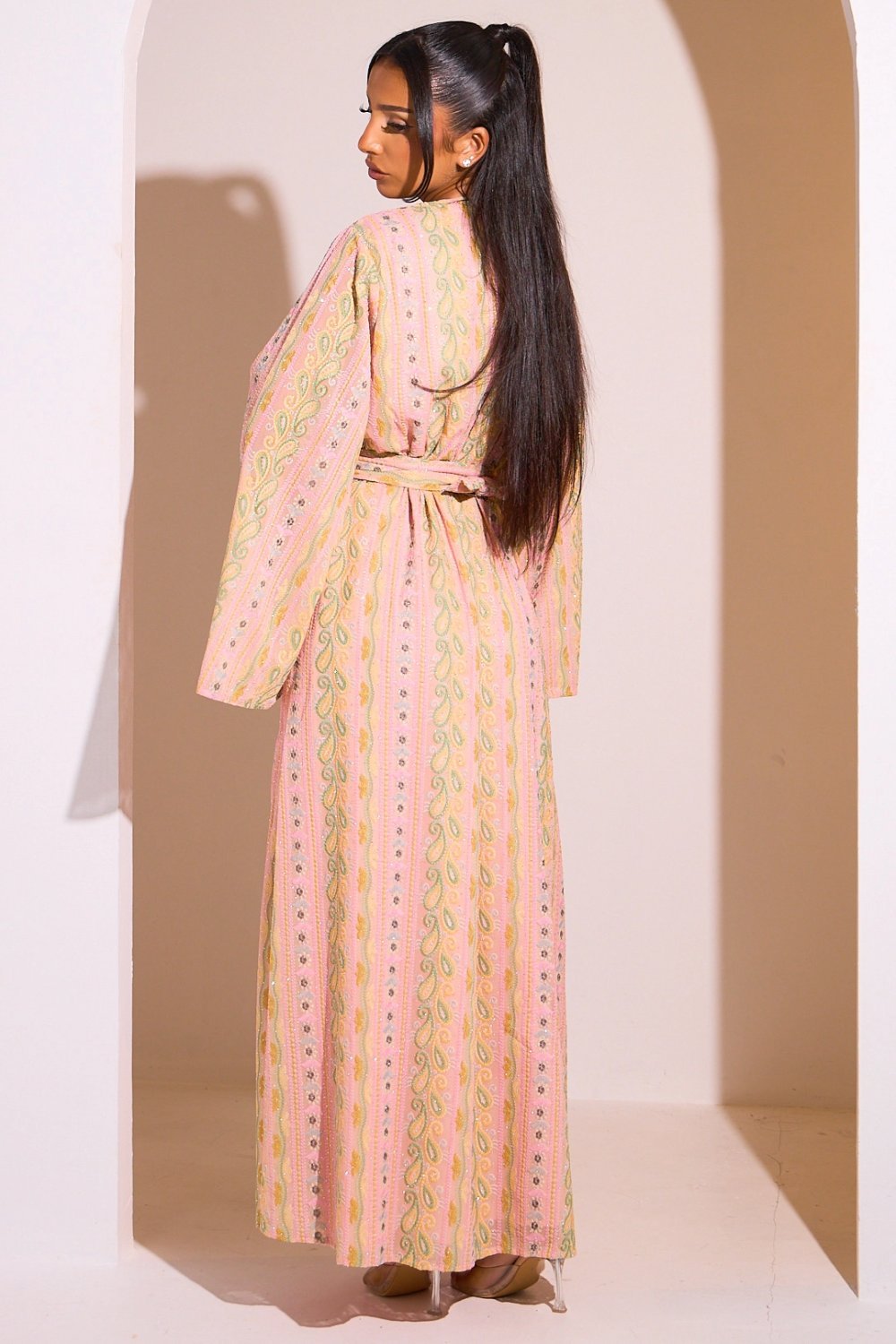Abaya rose et kimono multicolore