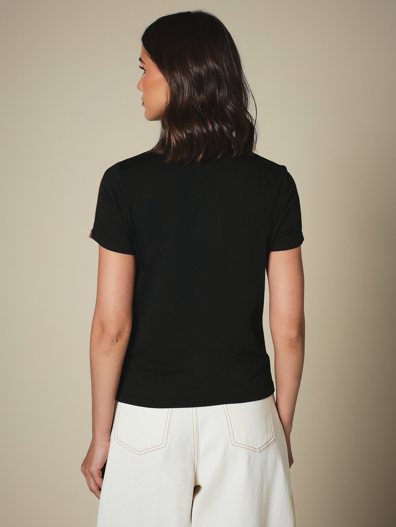 T-shirt décontracté à manches courtes col rond