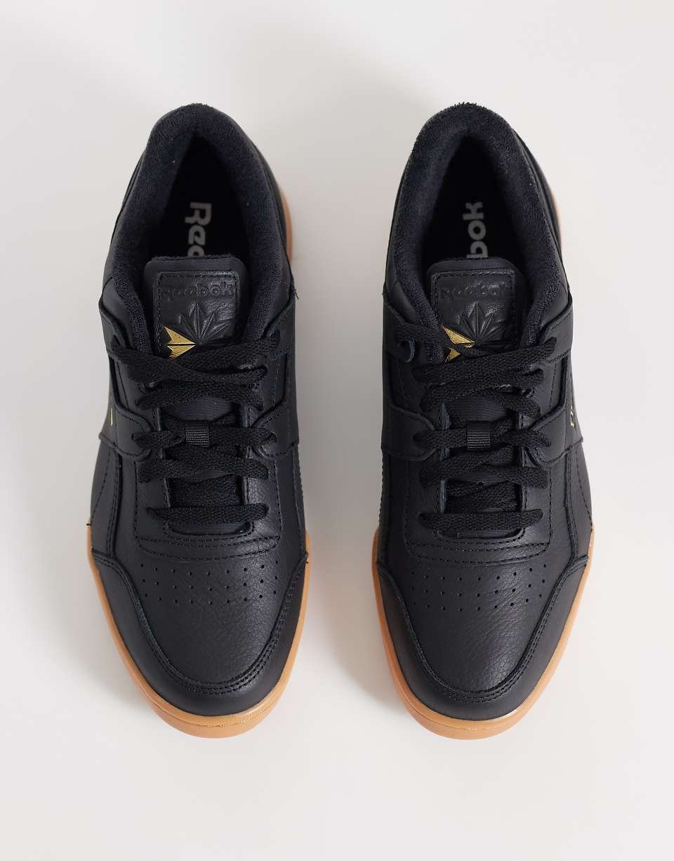 Workout Plus trainers in black