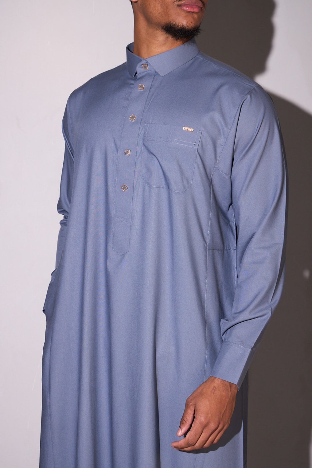 Qamis col montant b boutons mrb3in gris