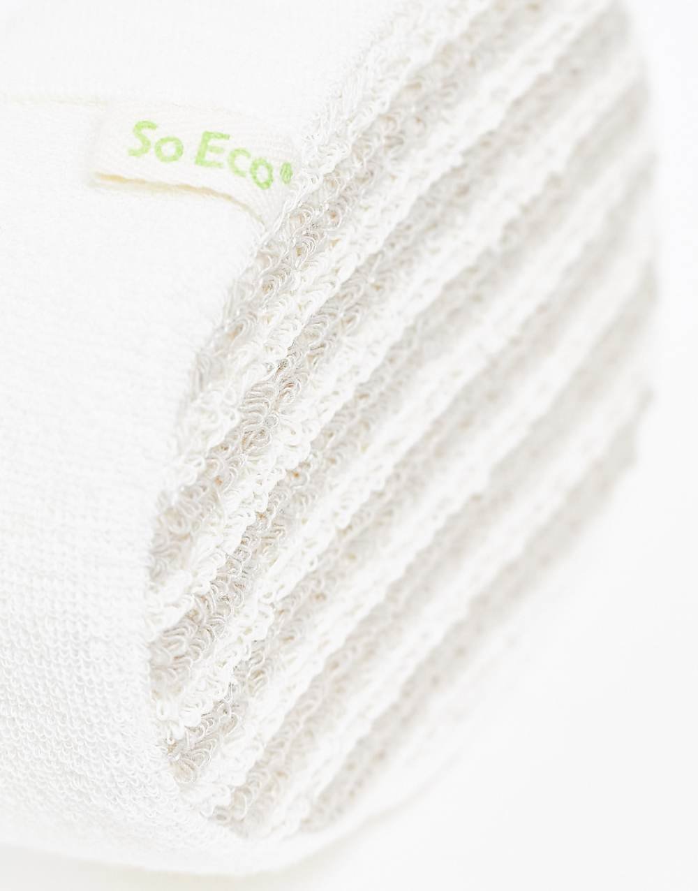 Soft exfoliating body sponge