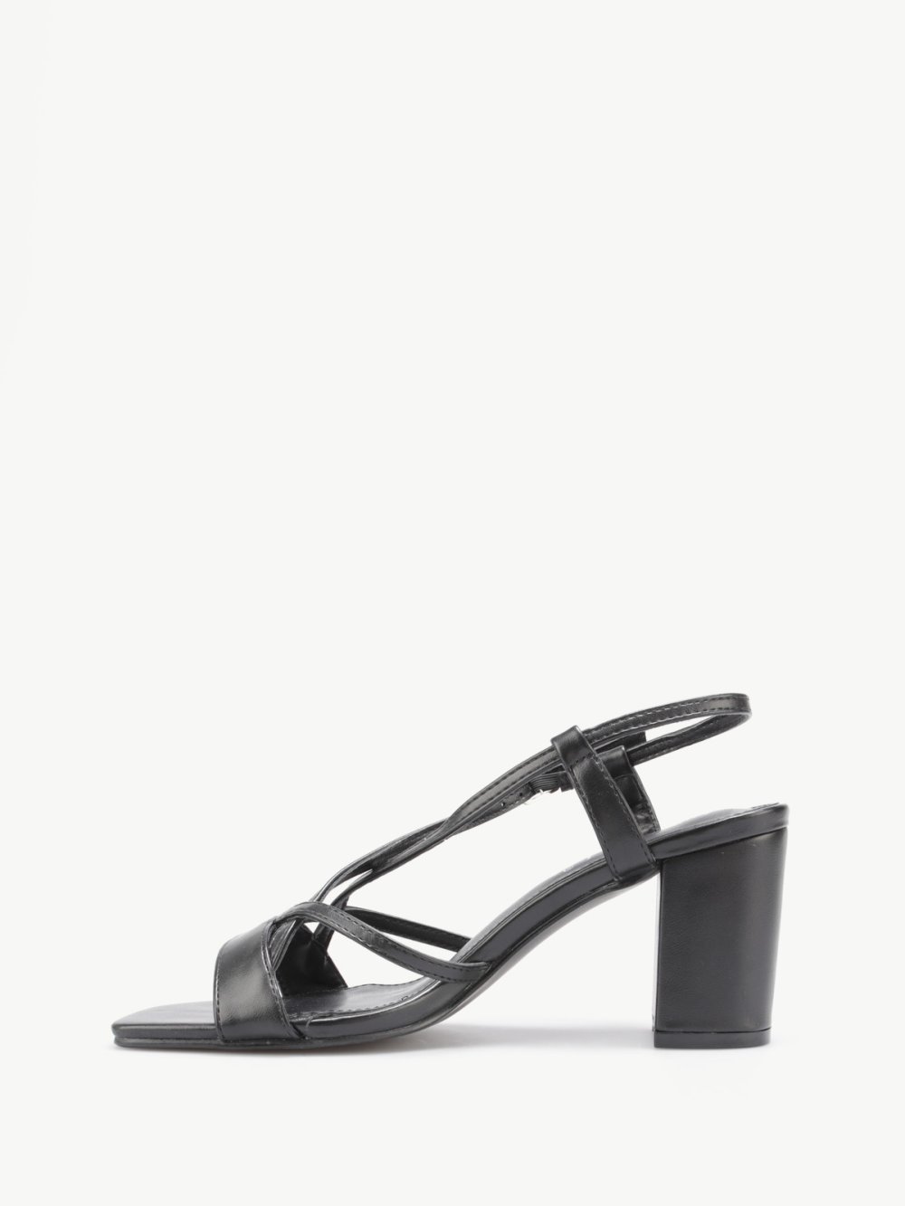 Sandales à talon carré et brides croisées noires