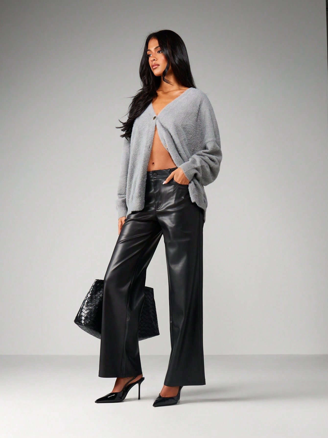 Cardigan oversize b boutons f tricot na3em