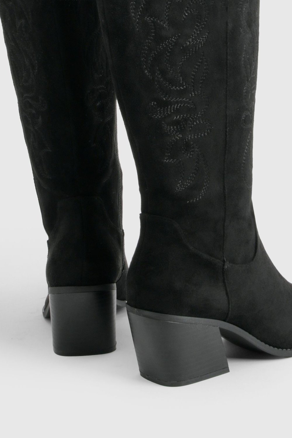 Bottes western en suédine brodées - Pied large