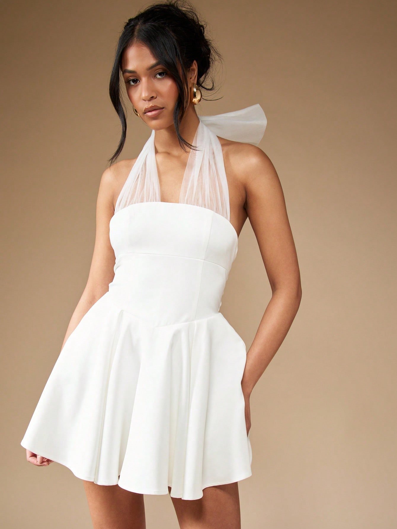 Robe Mini À Nœud Papillon Style Licou En Maille
