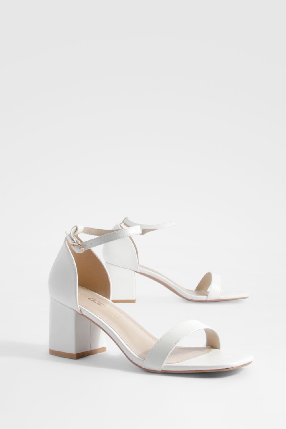 Talons à talon bas, coupe large et minimalistes