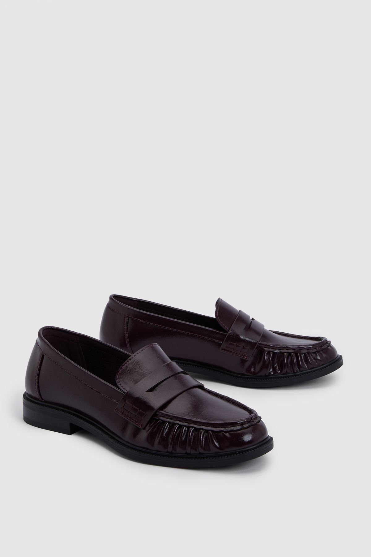 Patent ruched loafers - Plum