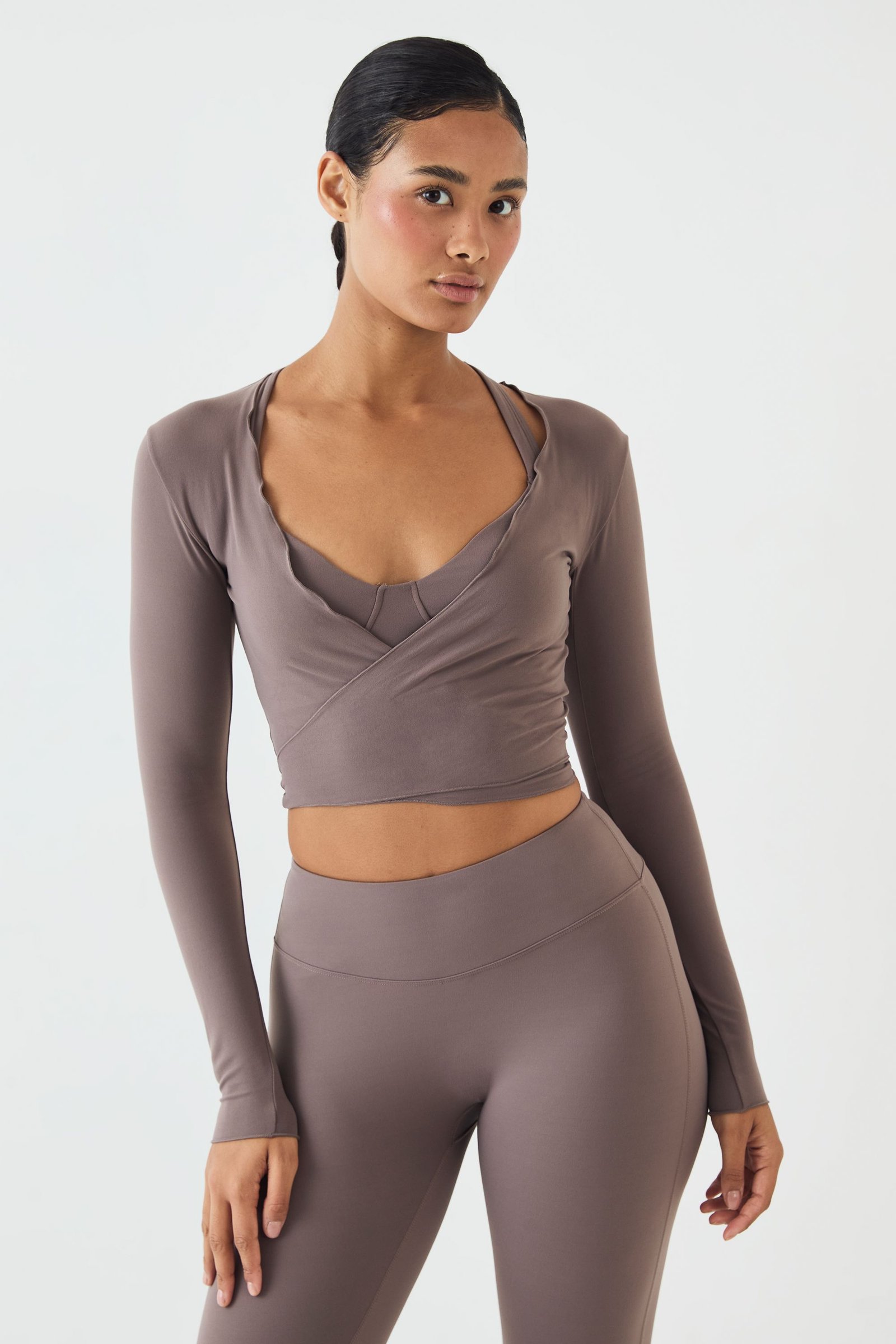 Wavy trim wrap sports top