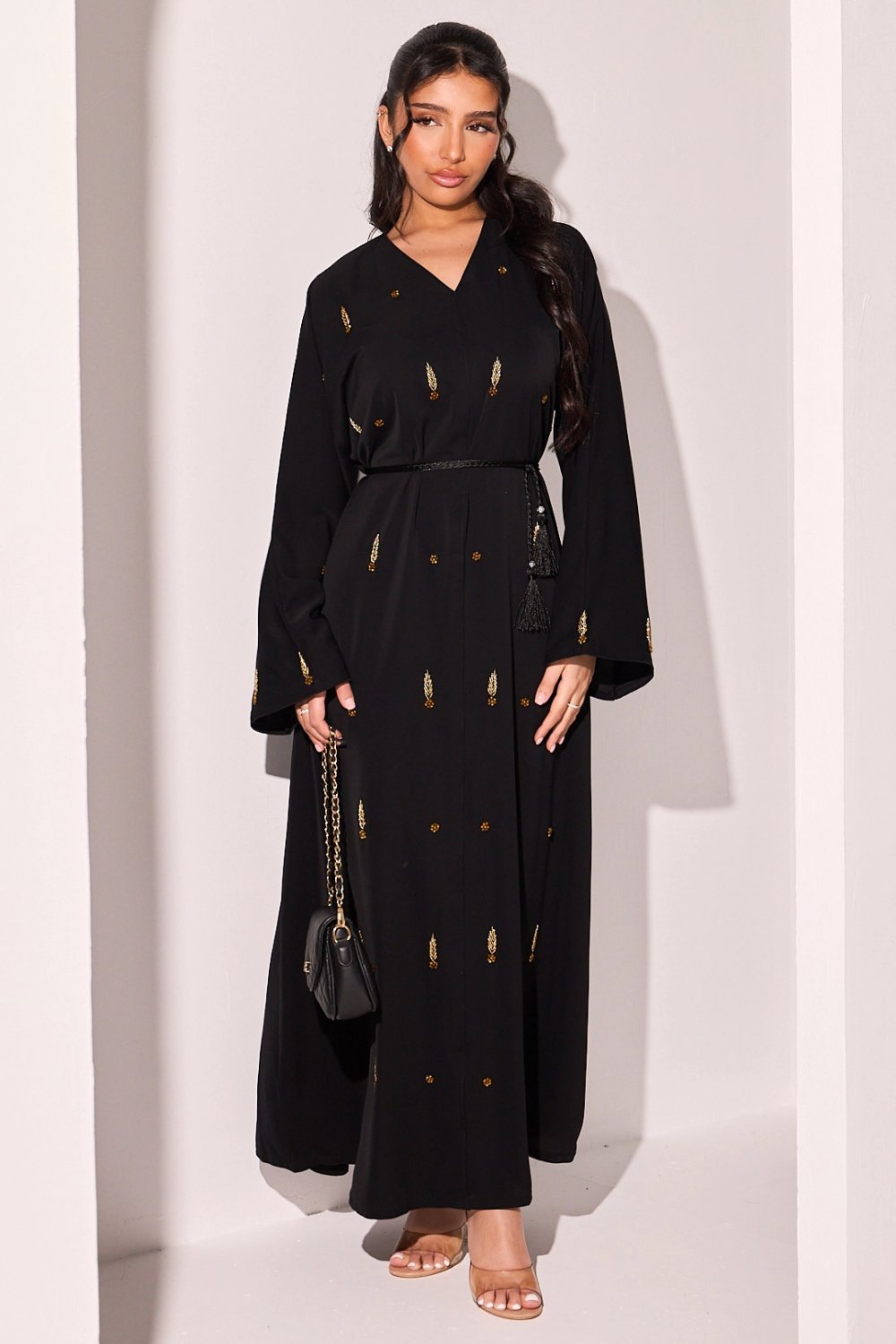 Abaya noire à strass dorés en épis et fleurs