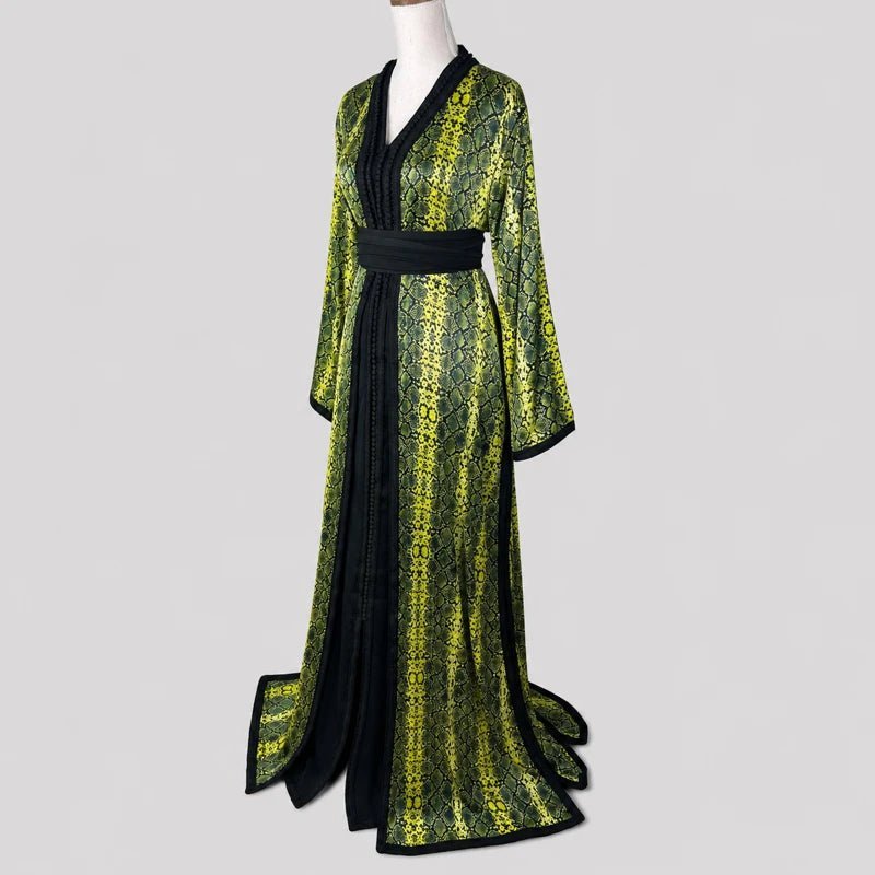 Takchita en crêpe noir à motifs olive et jaune